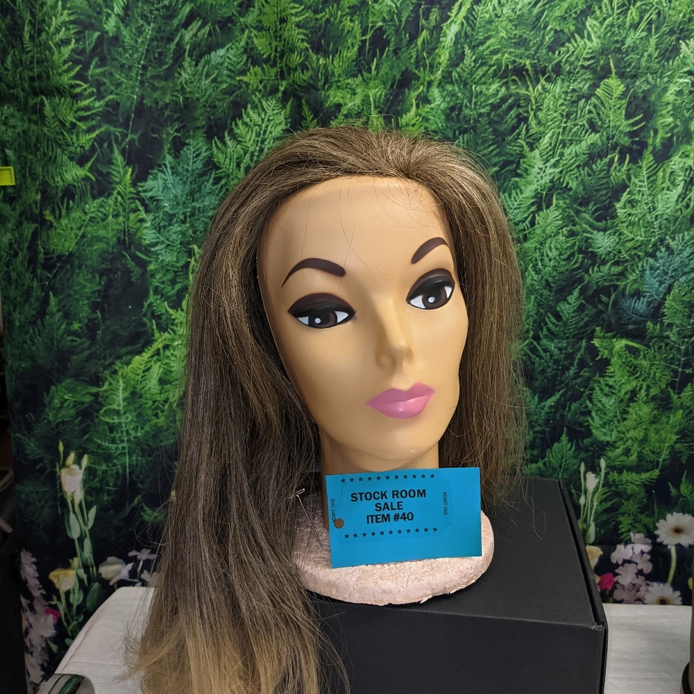 Alan Thomas Designs 3/4 Wig